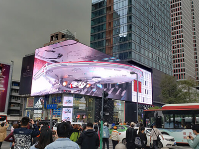 Glasses-free 3D outdoor LED display enhances user sensory experience